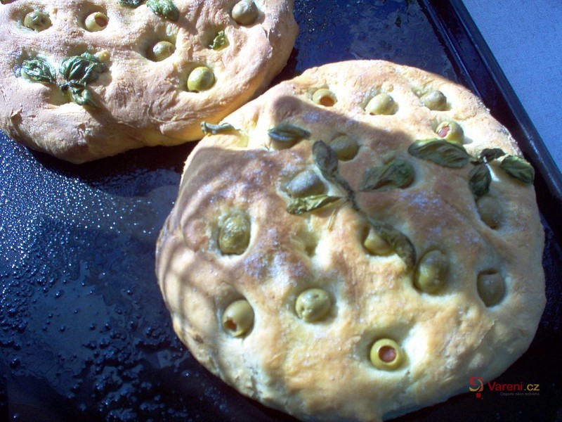Pizza Focaccia with Olives and Basil
