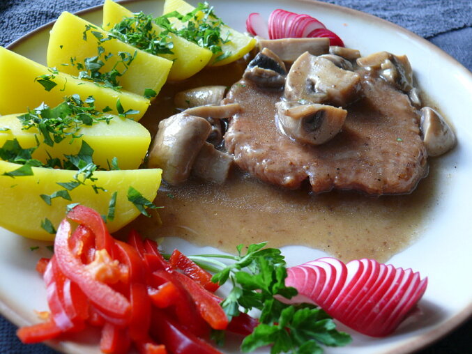 Přírodní kotlet s žampiony