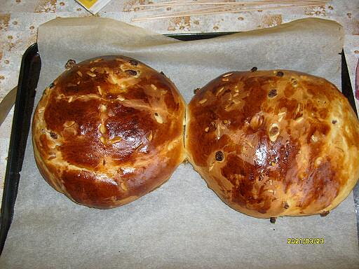 Mazanec (Czech Easter Sweet Bread) from a Bread Machine