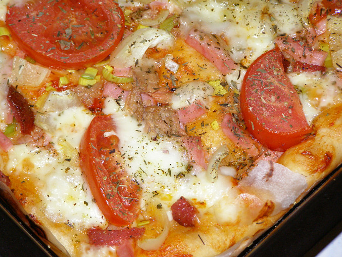 Homemade Yeast Dough Pizza