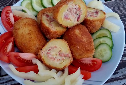 Potato Boats with Cheese Filling