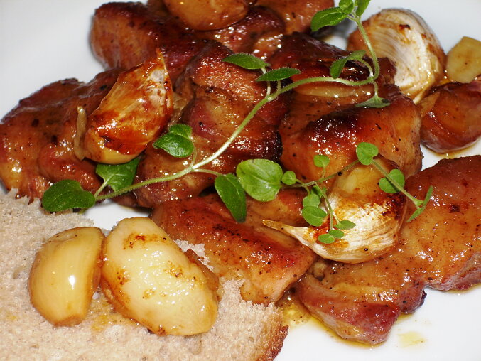 Garlic Pork Belly Braised in Beer
