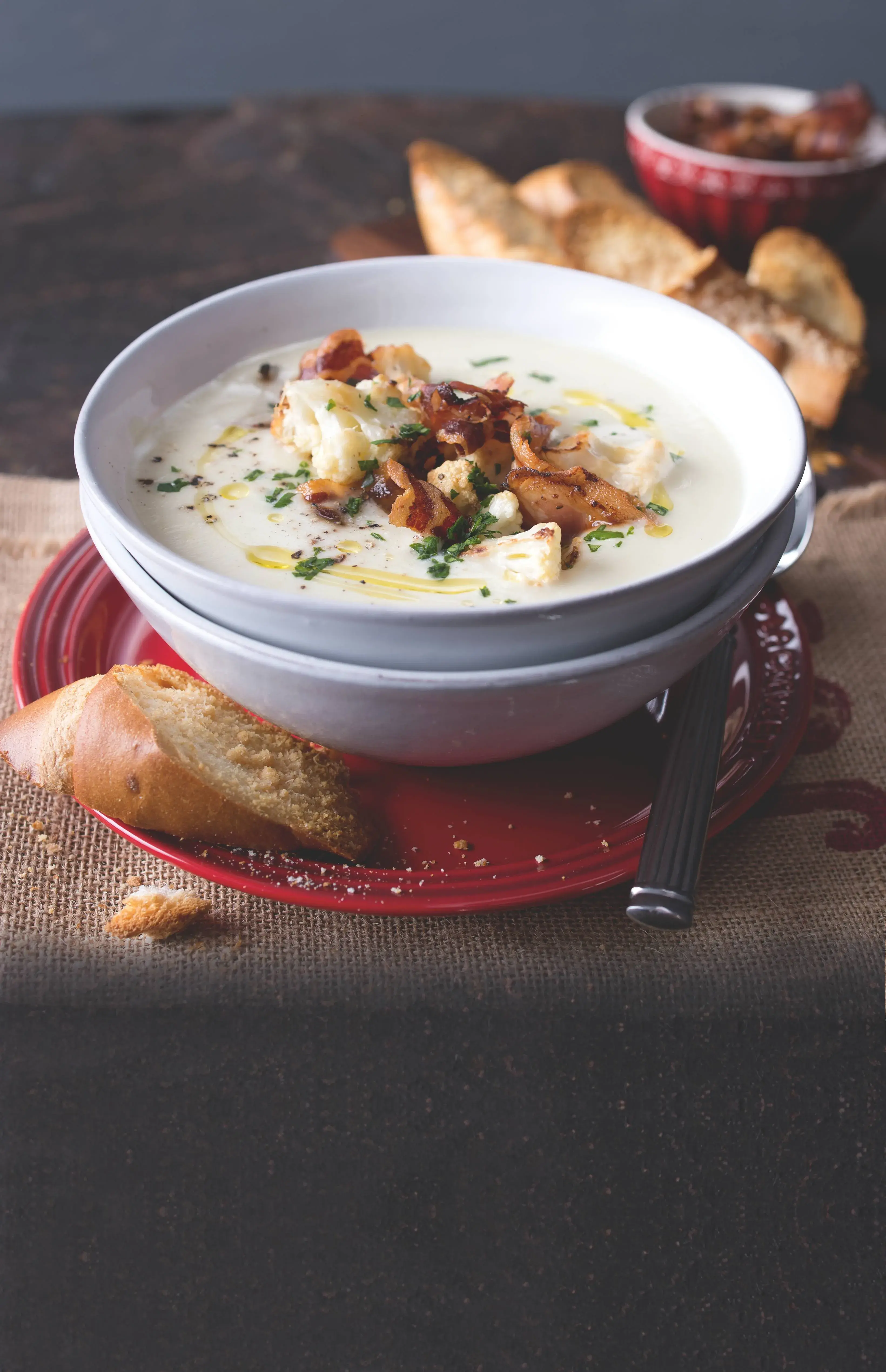 Creamy Cauliflower Soup with Crispy Bacon