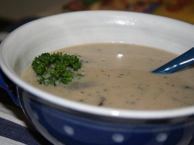 Creamy White Oyster Mushroom Soup