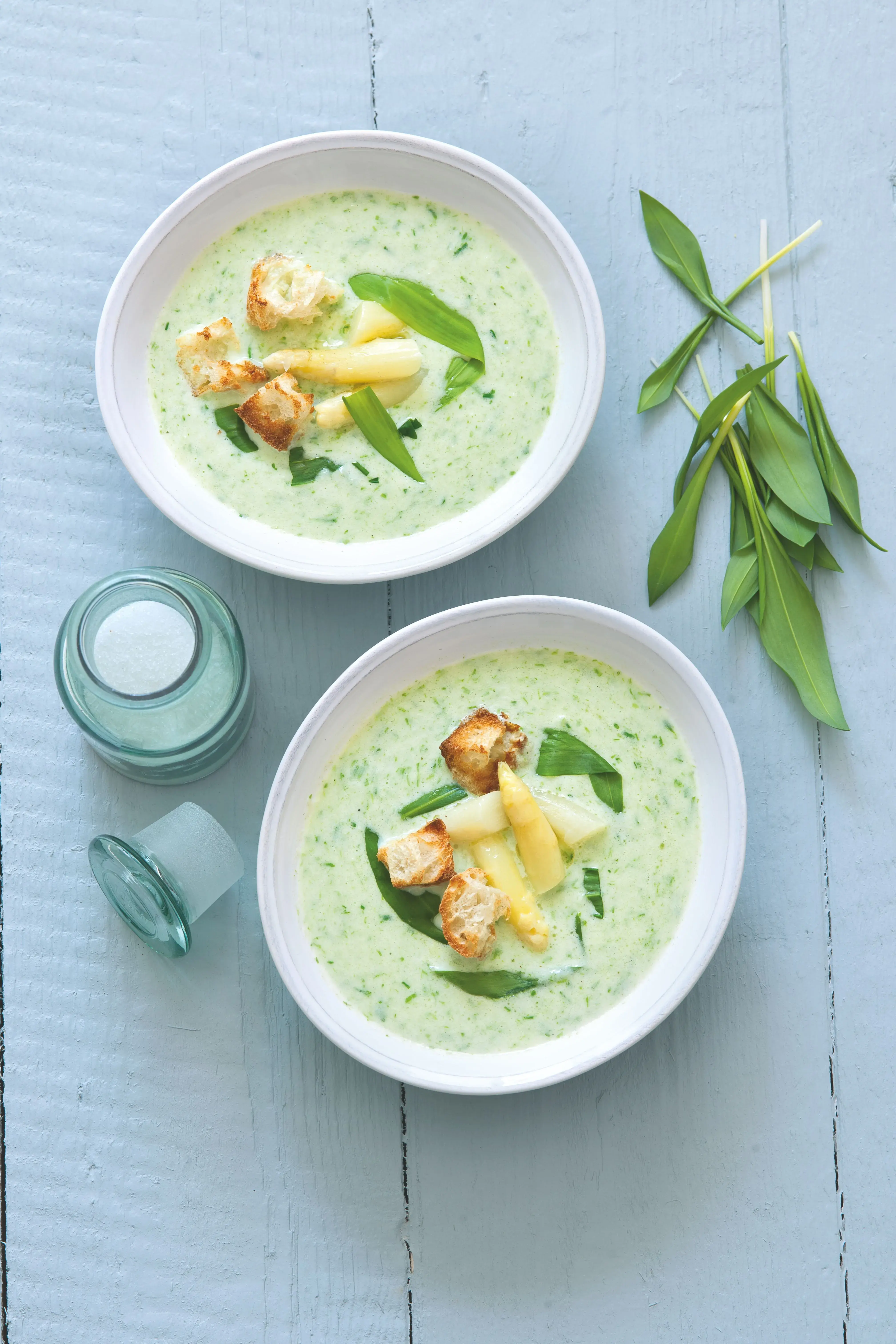 Asparagus Soup with Wild Garlic