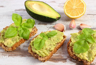 Creamy Avocado and Cream Cheese Spread