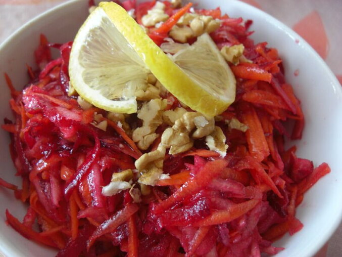 Raw Beetroot Salad with Apple and Carrot