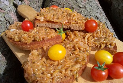Courgette Tartare-Style Spread