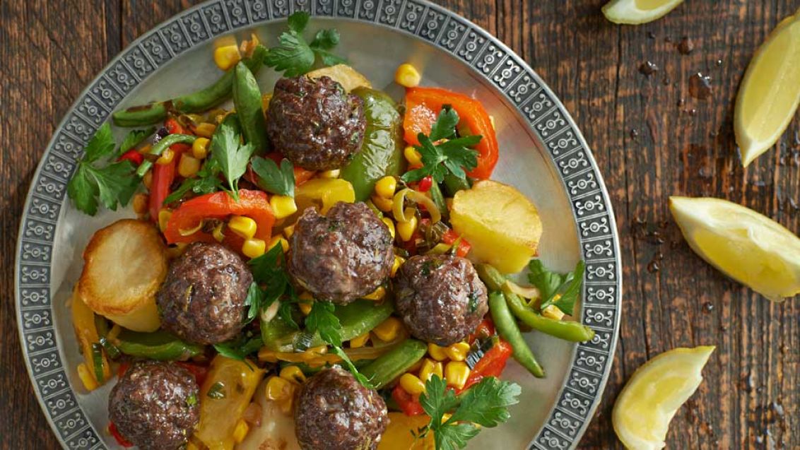 Warm Mexican Salad with Minced Meat and Vegetables