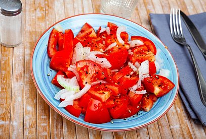 Tomato Salad with Sweet-and-Sour Dressing