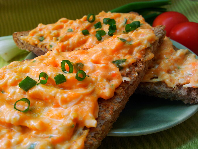 Roasted Pumpkin and Red Pepper Spread