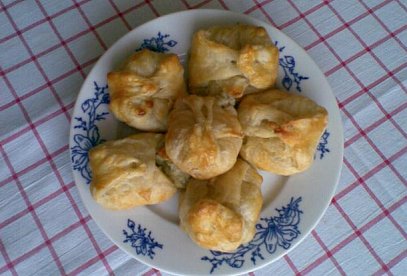 Puff Pastry Canapes with Blue Cheese and Salami