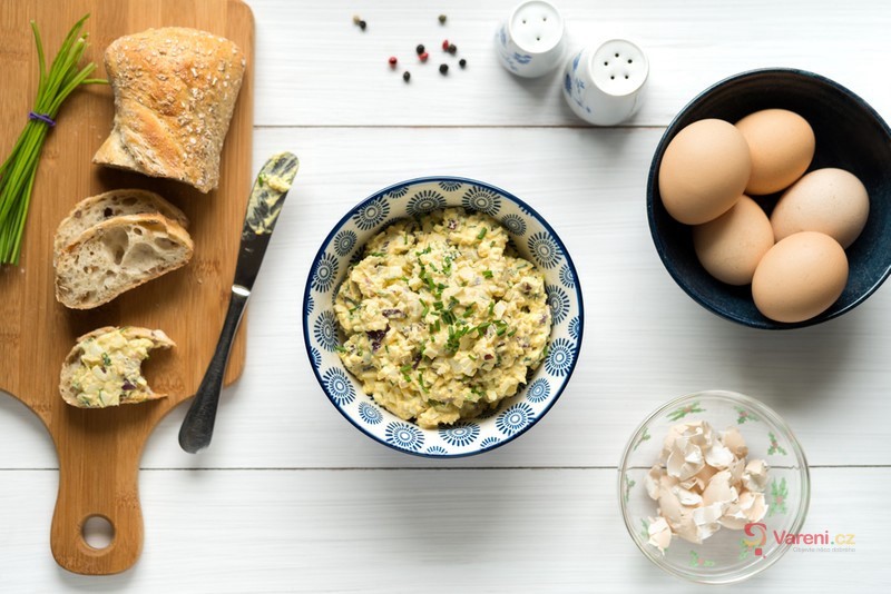 Creamy Egg Spread with Horseradish