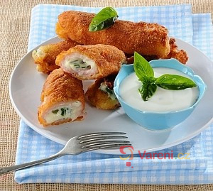 Smažené šunkové rolky s nivou