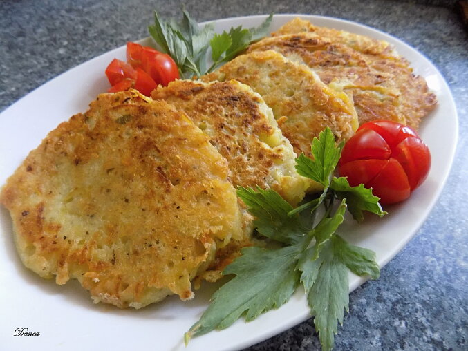 Czech Potato Pancakes with Tvarůžky and Sour Cream