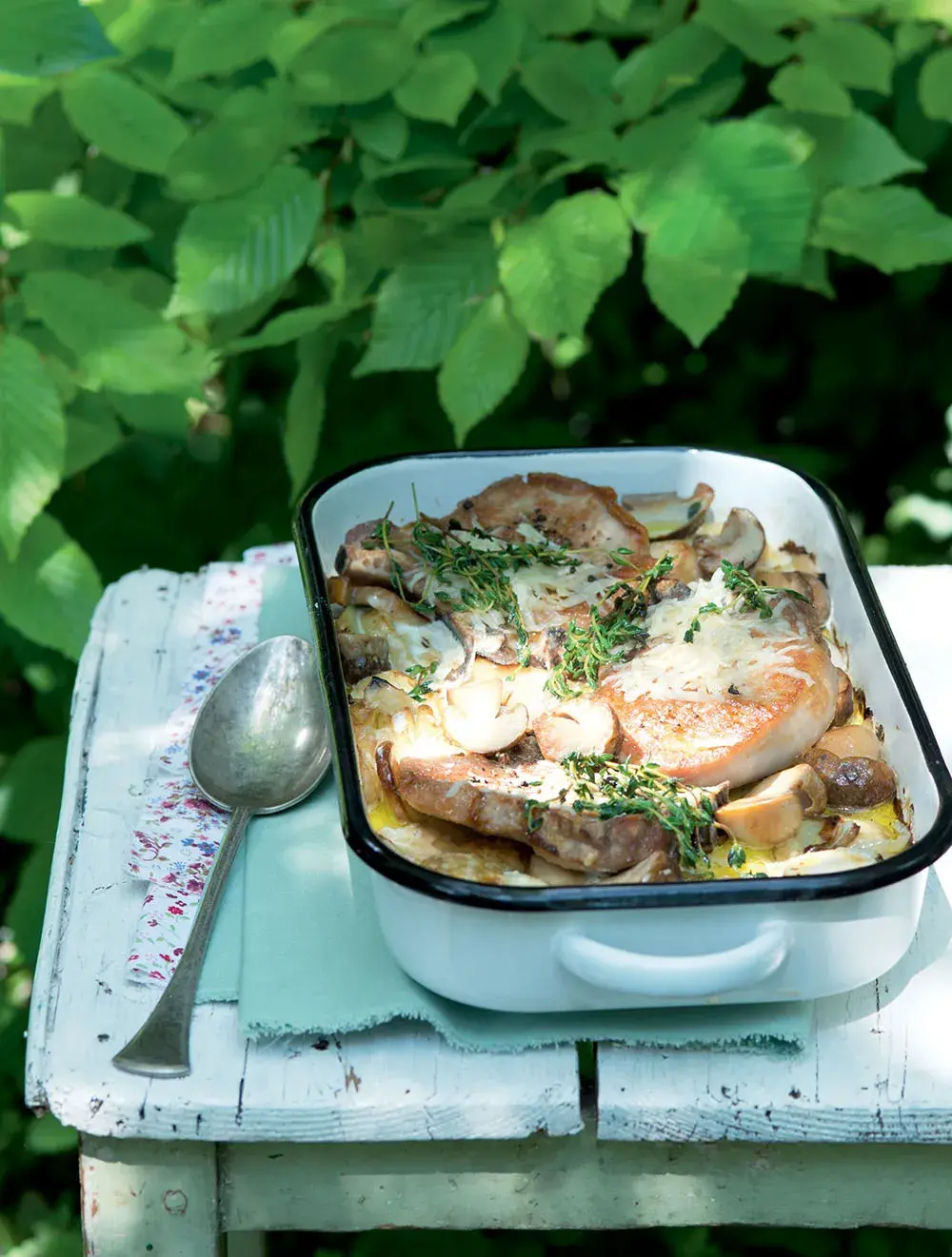 Baked Pork Chops with Cream and Mushrooms