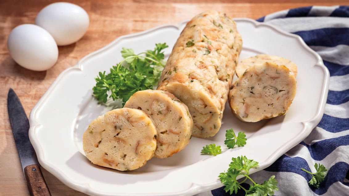 Karlovarské knedlíky (Czech Bread Dumplings)