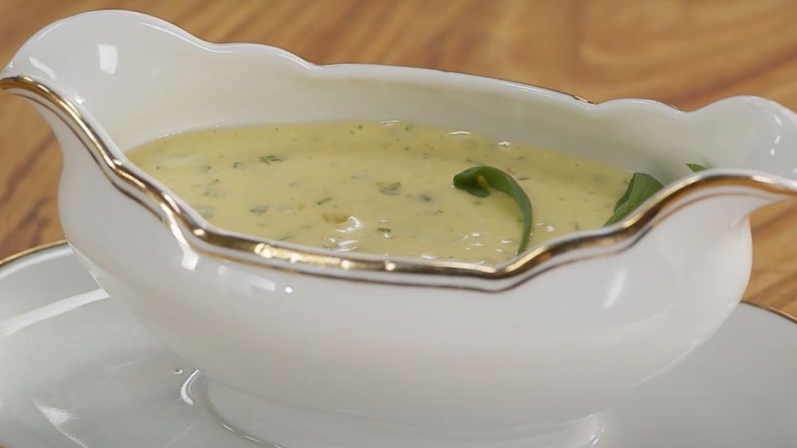Béarnaise Sauce with Fresh Tarragon