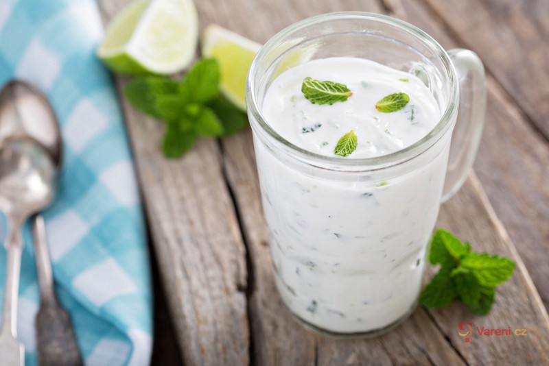 Yoghurt Sauce with Lime and Mint