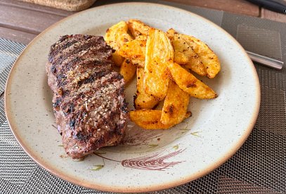 Steakové hranolky z trouby