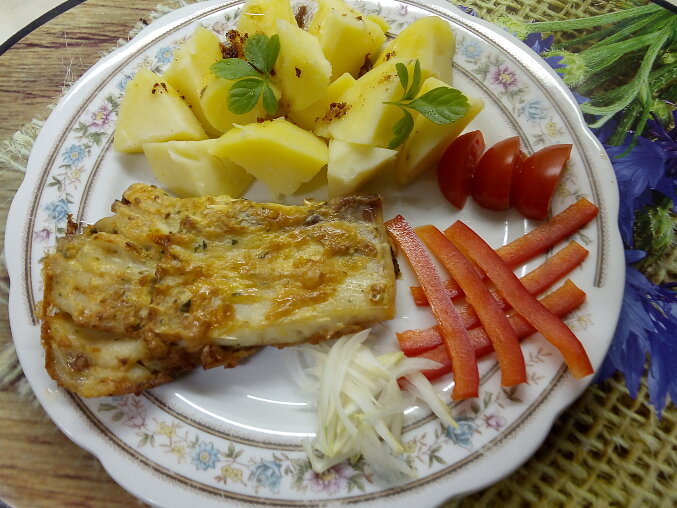 Oven-Baked Carp with Garlic