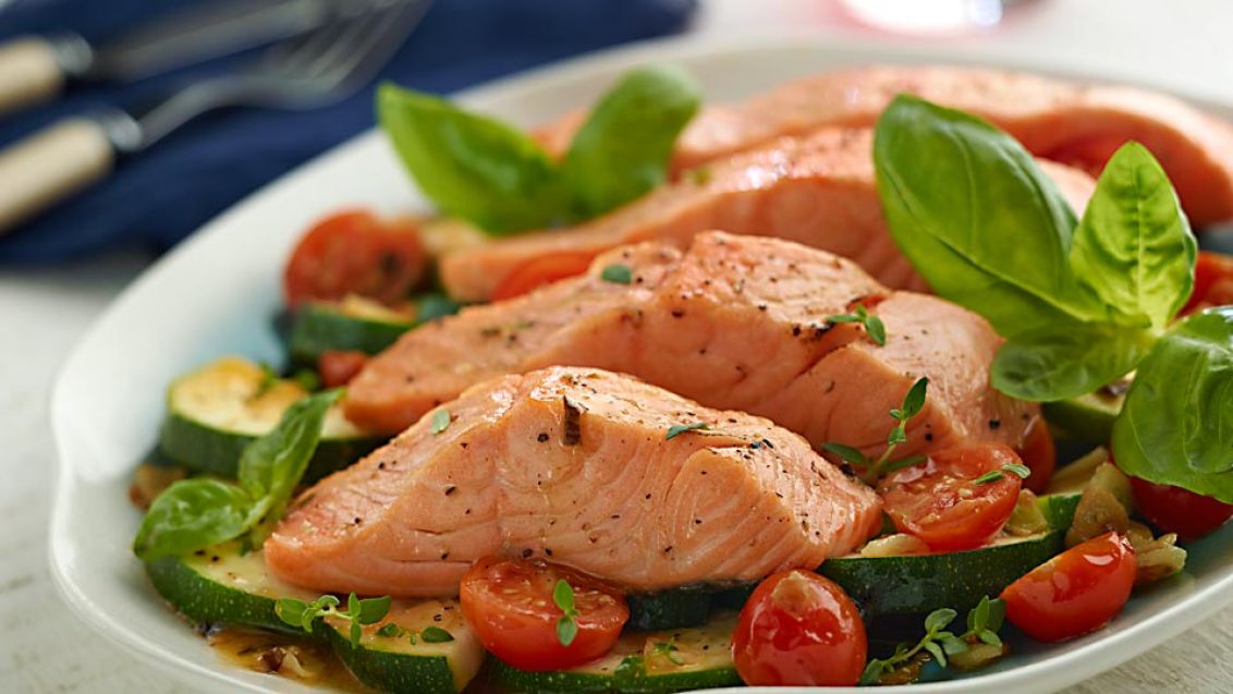 Salmon Fillets with Courgette Ragout