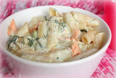 Pasta with Creamy Salmon Sauce