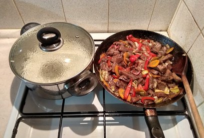 Pork Stir-Fry with Leek and Bell Pepper