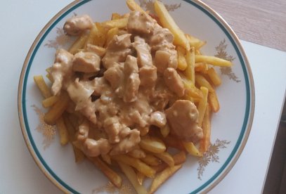 Kuřecí nudličky v nivové omáčce
