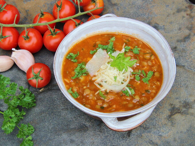 Italian Lentil Soup with Tomatoes and Bacon