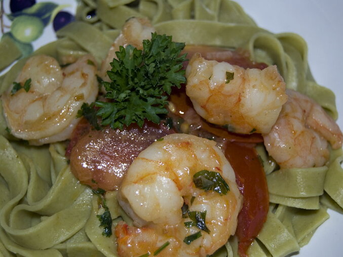 Prawns on Spaghetti with Cherry Tomatoes