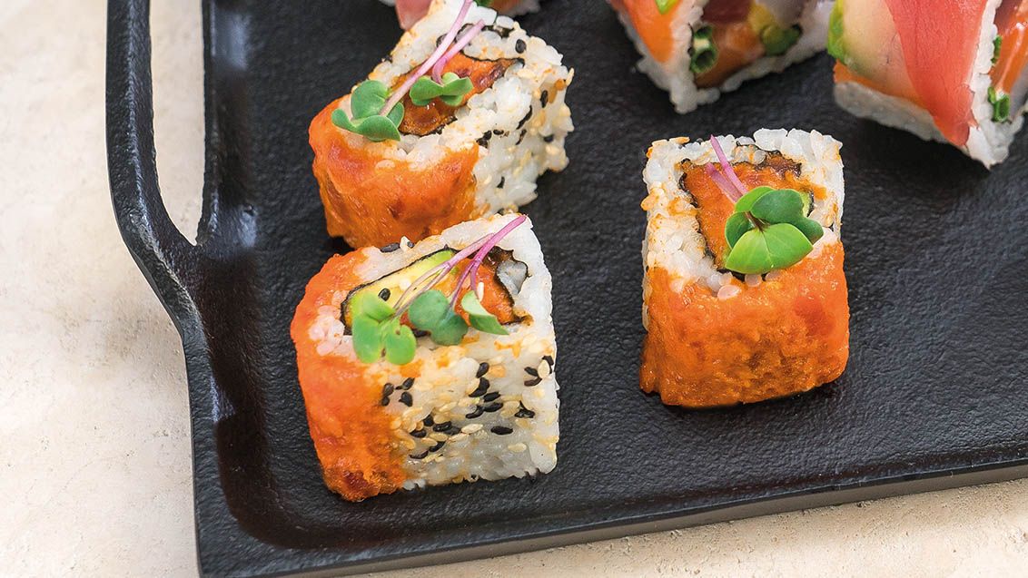 Tuňáková sushi rolka s tatarákem