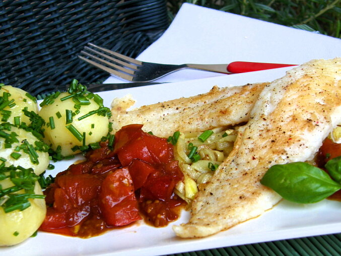 Cod Fillets with Caramelised Tomatoes and Courgette