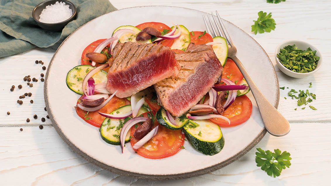 Grilled Tuna Steak with Tomatoes and Courgette