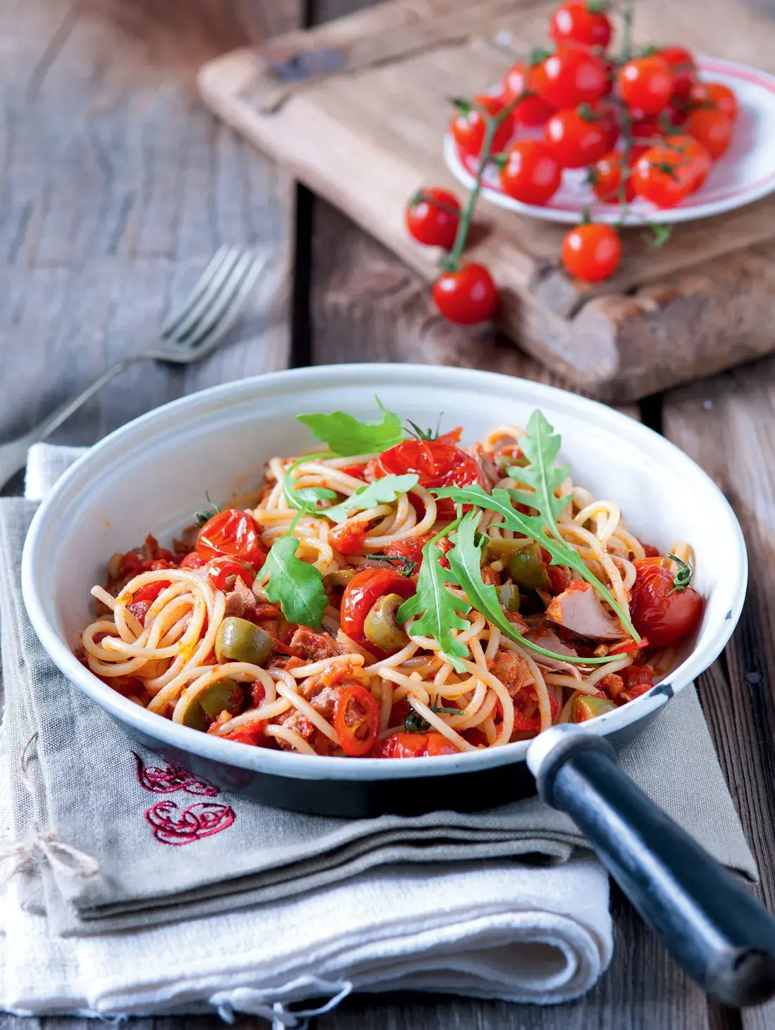 Pasta with Tuna, Chilli and Olives