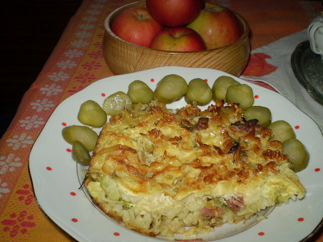 Baked Pasta with Smoked Meat, Broccoli, Niva Cheese and Sour Cream