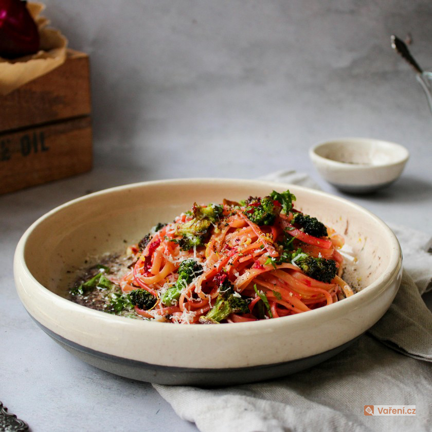 Spaghetti with Tuna and Mushrooms