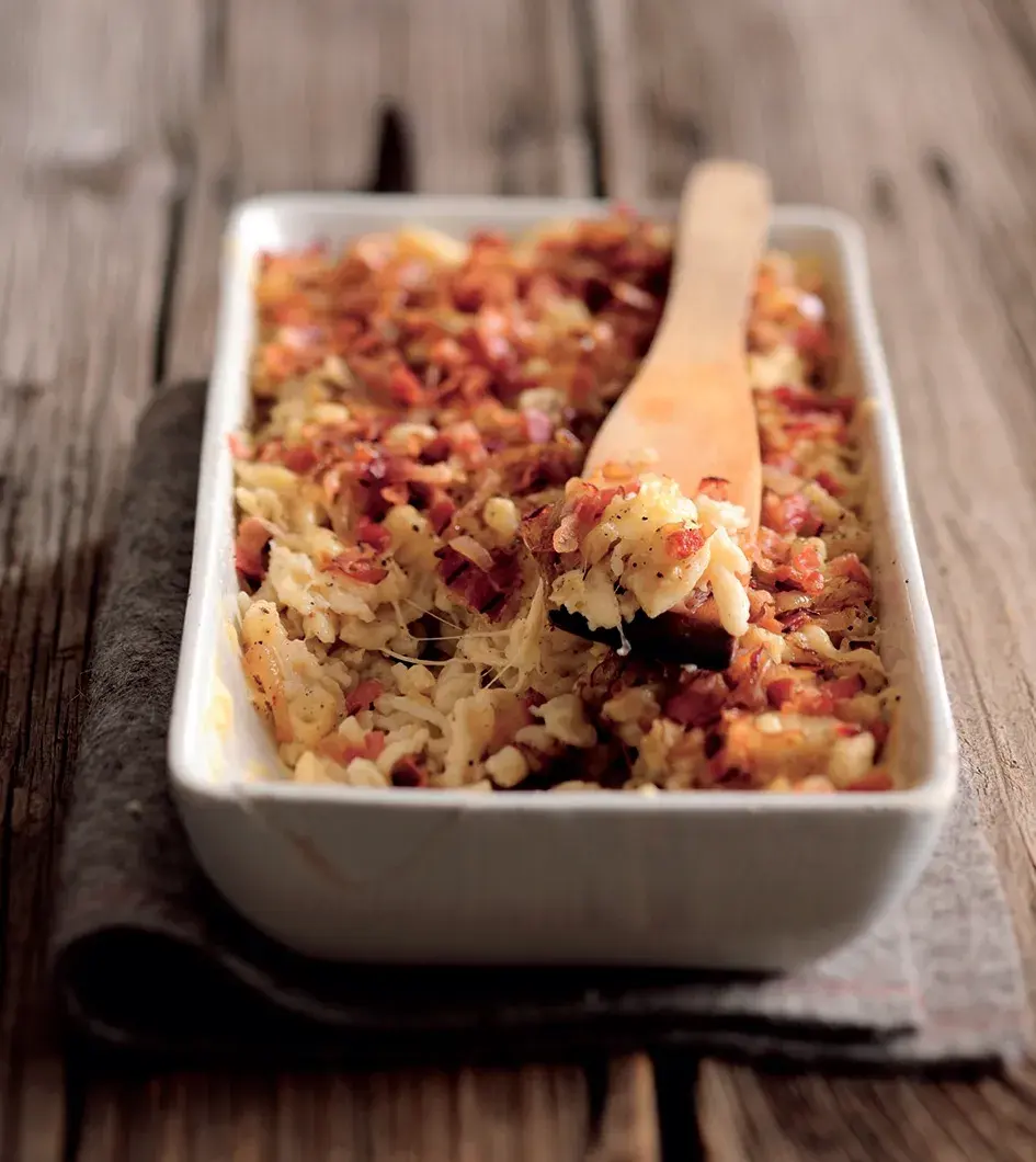 Baked Spaetzle with Cheese, Bacon and Onion
