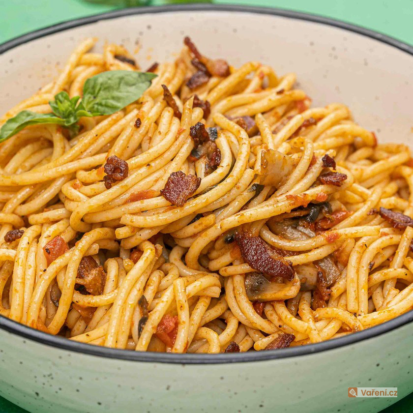 Spaghetti with Bean Sauce