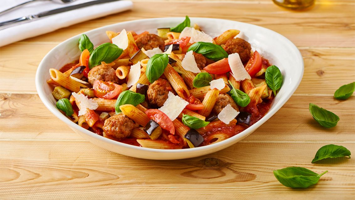 Penne s lilkem a kuličkami z mletého masa