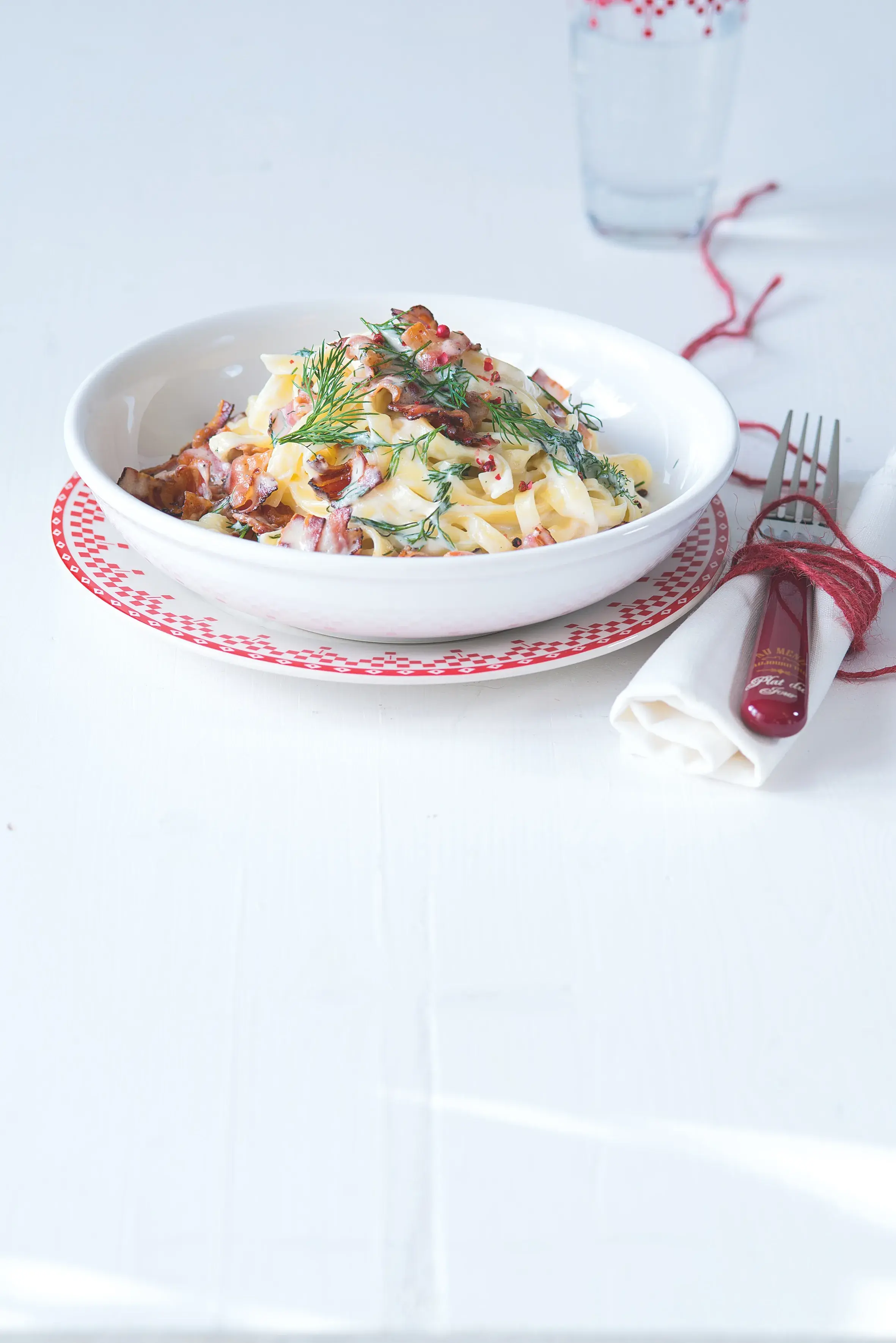 Fettuccine s koprem, slaninou a parmazánovou omáčkou