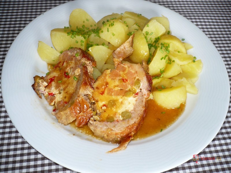 Pork Roulade with Pepper and Tomato Stew