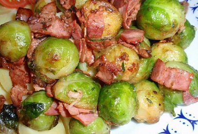 Brussels Sprouts with Garlic, Bacon and Herbs