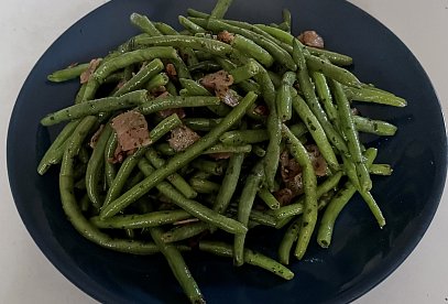 Garlic Green Beans with Bacon