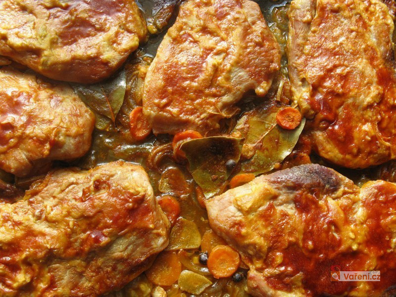 Pork Slices in Beer with Mustard and Ketchup