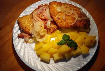 Inside-Out Schnitzels with Onion