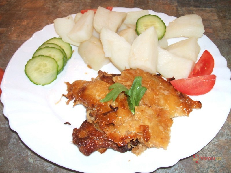 Baked Pork Slices with Celeriac and Cheese