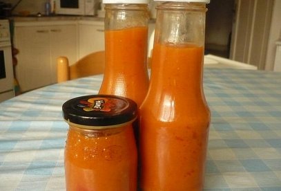 Devil's Spicy Tomato and Pepper Sauce