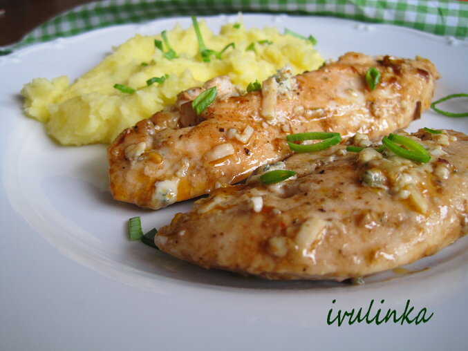Chicken Slices with Niva (Czech Blue Cheese)