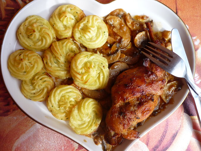 Roast Rabbit Legs with Mushrooms
